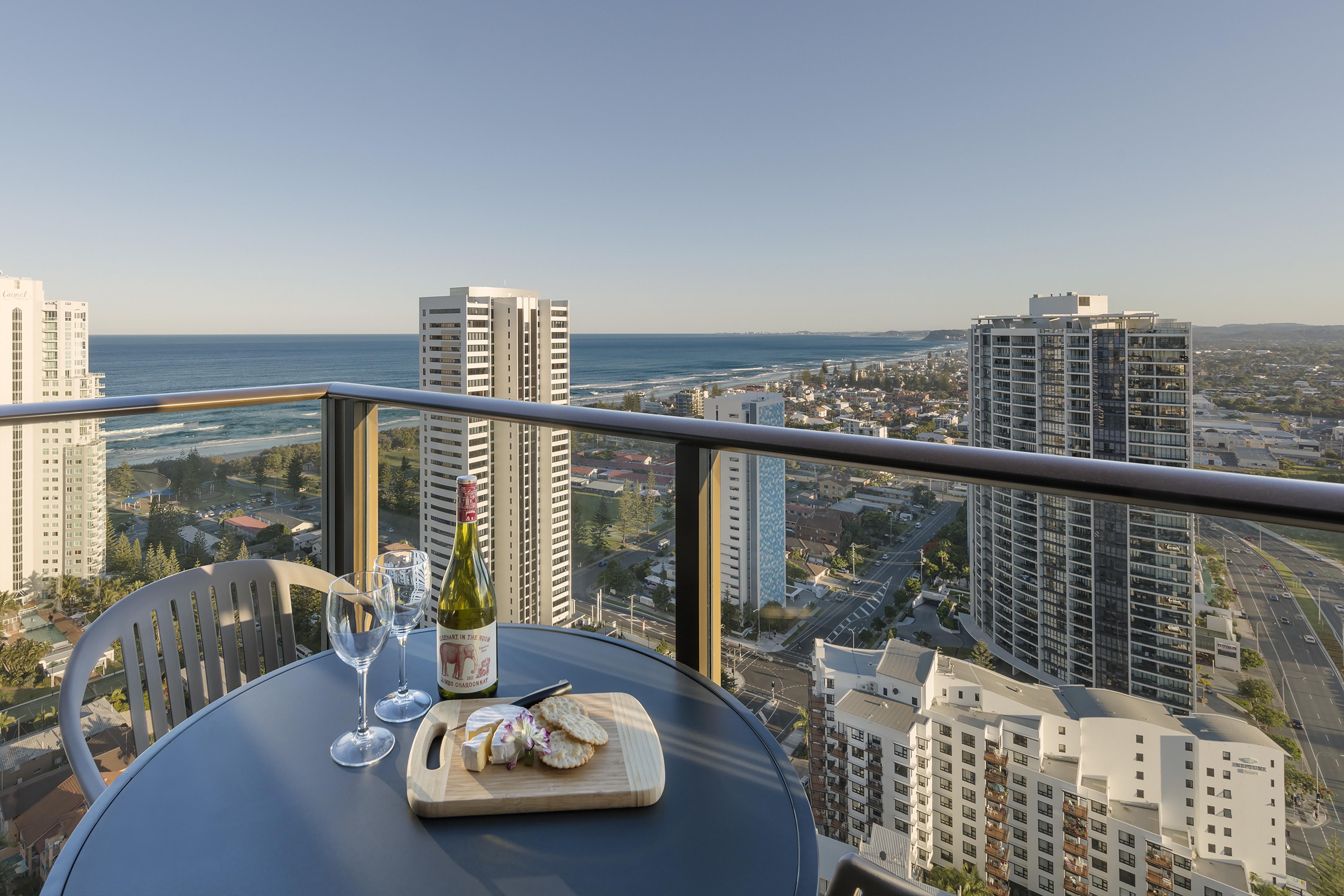 Avani Broadbeach Residences Gold Coast Exterior photo