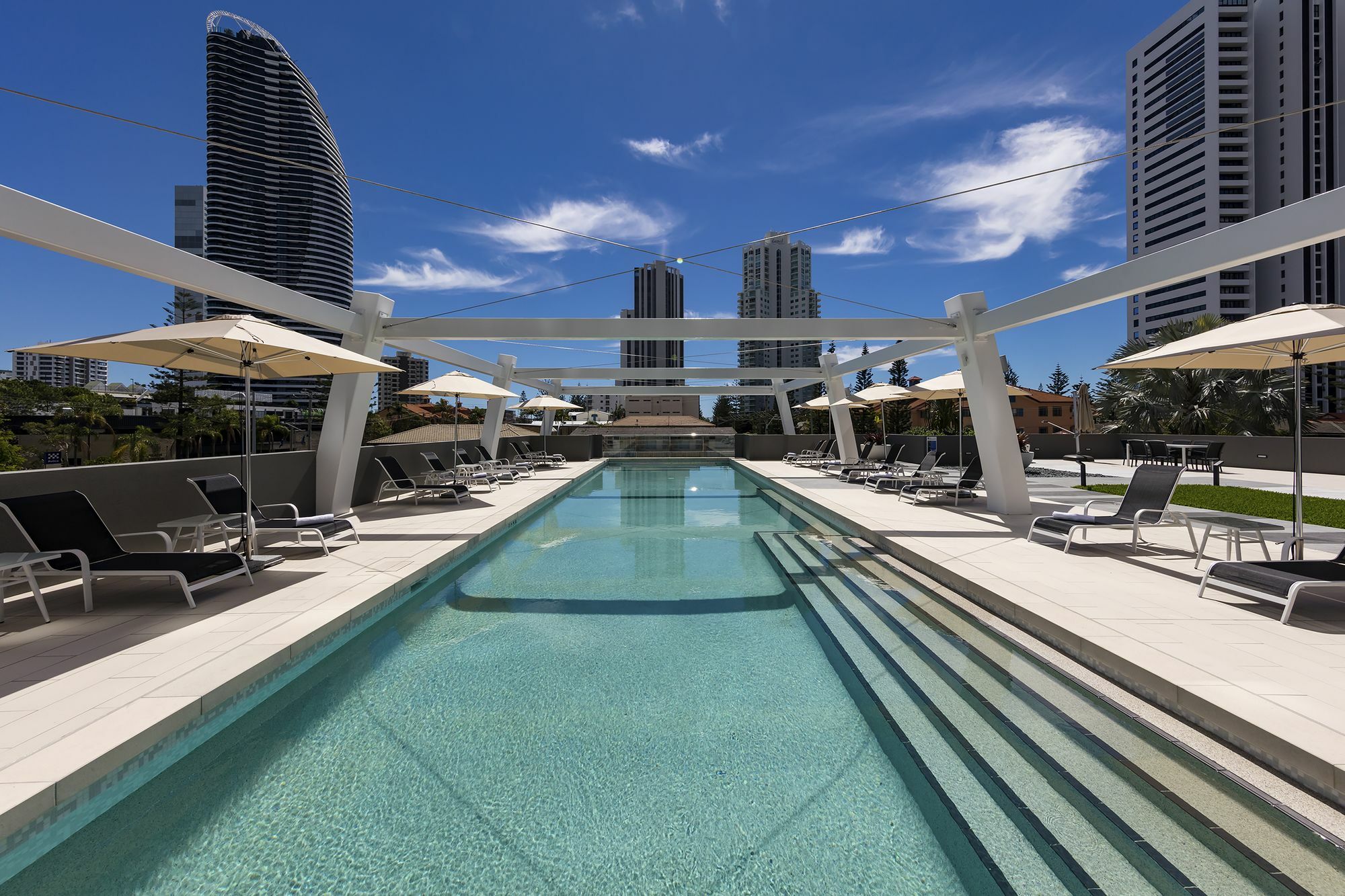 Avani Broadbeach Residences Gold Coast Exterior photo