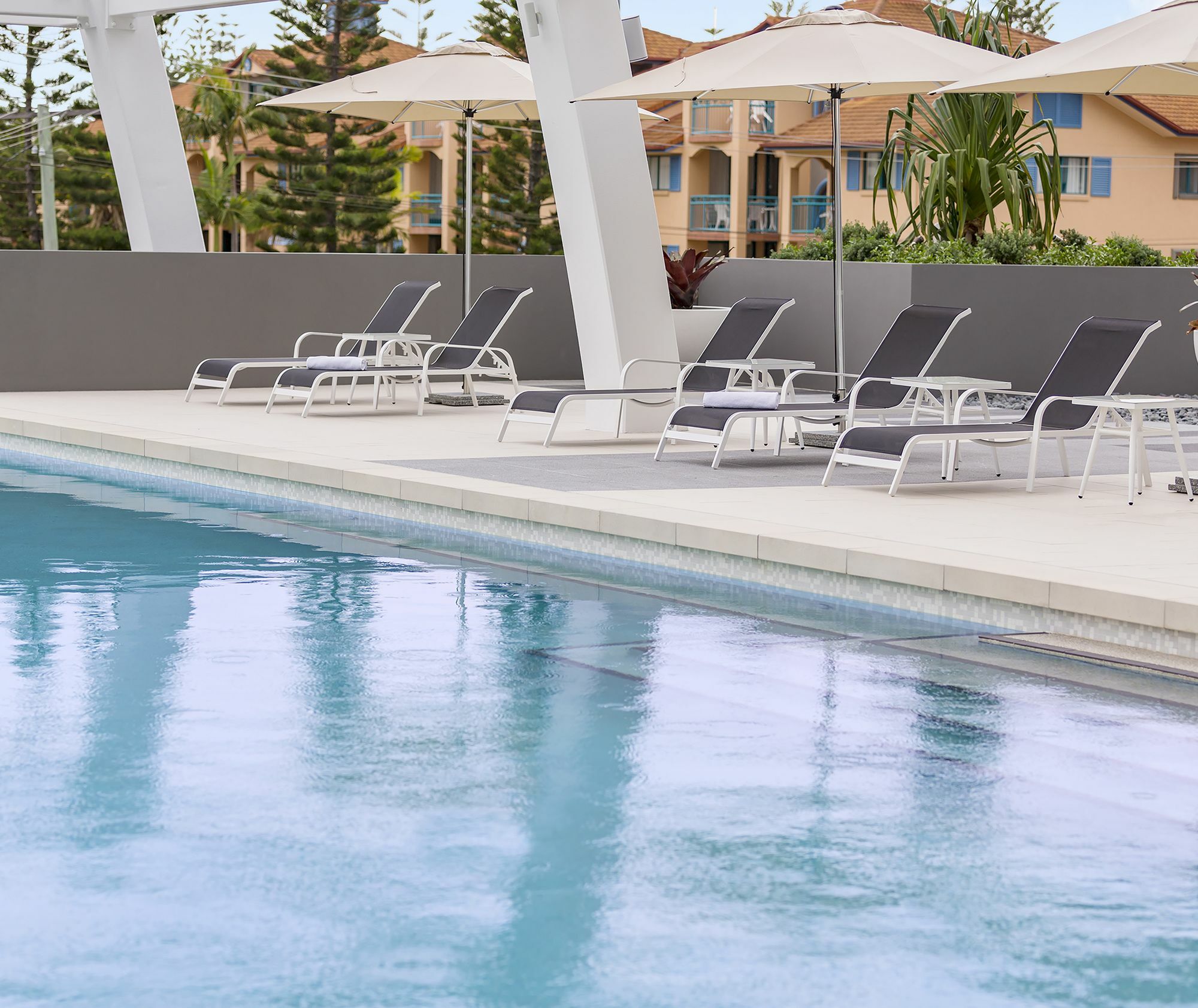 Avani Broadbeach Residences Gold Coast Exterior photo